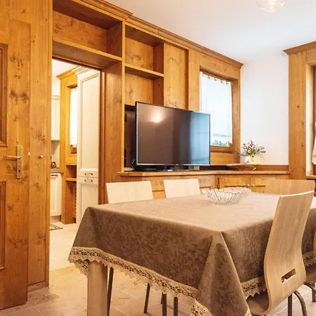 Appartamento In Villa A Borca Di Cadore アパート *